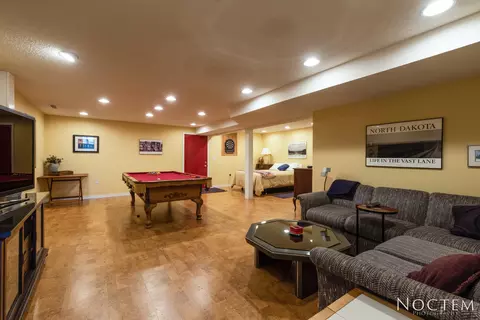 3016 N Shore Loop SE, Mandan, ND 58554 photo 37