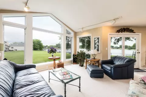 3016 N Shore Loop SE, Mandan, ND 58554 photo 7