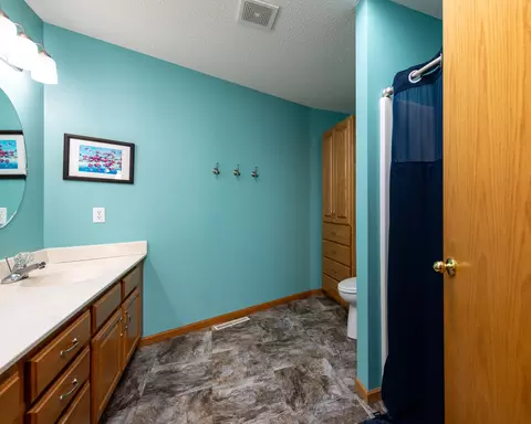1007 20th St SE, Mandan, ND 58554 photo 10