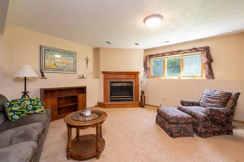 1007 20th St SE, Mandan, ND 58554 photo 12