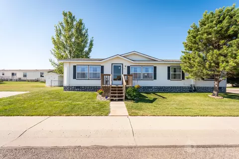 3810 N Valley Loop, Bismarck, ND 58503 photo 1