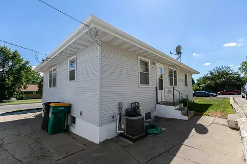 1402 Divide Ave E, Bismarck, ND 58501 photo 8