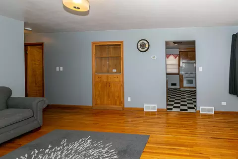1402 Divide Ave E, Bismarck, ND 58501 photo 14