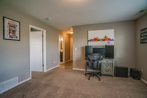 5419 Normandy St, Bismarck, ND 58503 photo 23