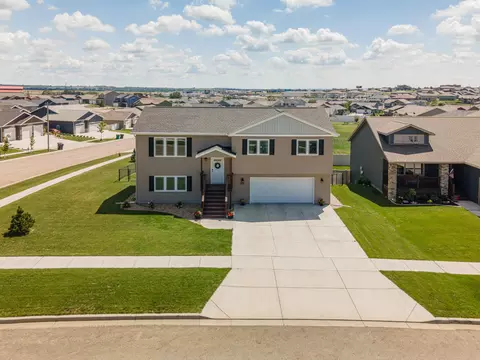 5419 Normandy St, Bismarck, ND 58503 photo 7