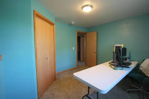 7900 Limestone Ln, Bismarck, ND 58503 photo 27