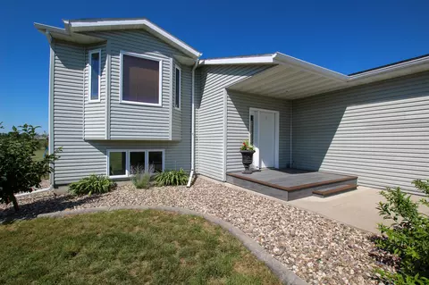 7900 Limestone Ln, Bismarck, ND 58503 photo 39
