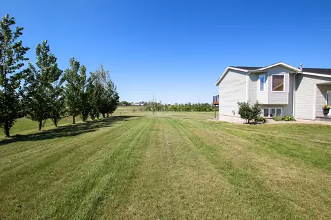 7900 Limestone Ln, Bismarck, ND 58503 photo 30