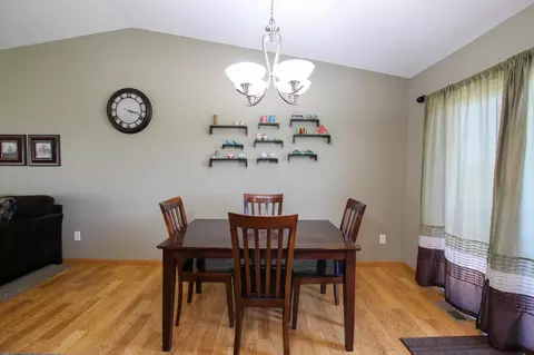 7900 Limestone Ln, Bismarck, ND 58503 photo 8
