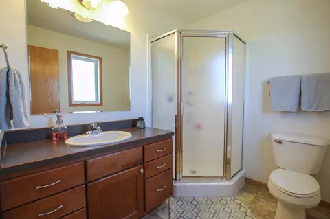 7900 Limestone Ln, Bismarck, ND 58503 photo 12