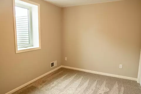 1710 Sunset Dr NW, Mandan, ND 58554 photo 15