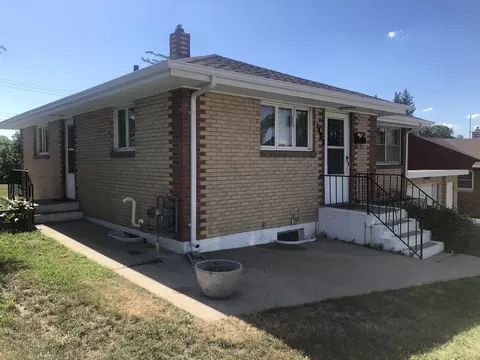 1407 Monte Drive Nw Dr, Mandan, ND 58554 photo 1