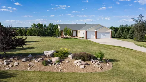 7301 Keepsake Ln, Bismarck, ND 58501 photo 40