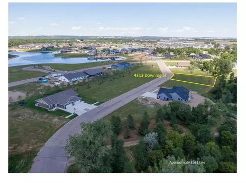 4313 Downing St, Bismarck, ND 58504 photo 1