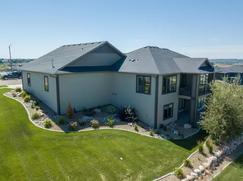 3822 Clairmont, Bismarck, ND 58503 photo 35