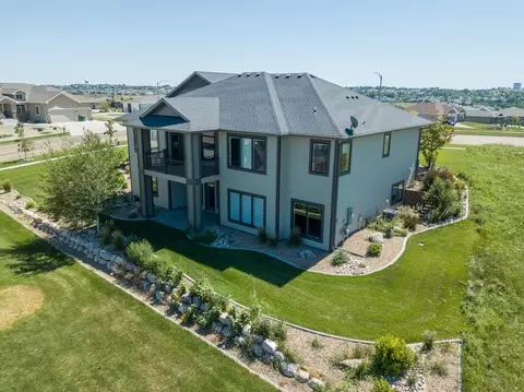 3822 Clairmont, Bismarck, ND 58503 photo 1