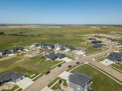 3822 Clairmont, Bismarck, ND 58503 photo 56