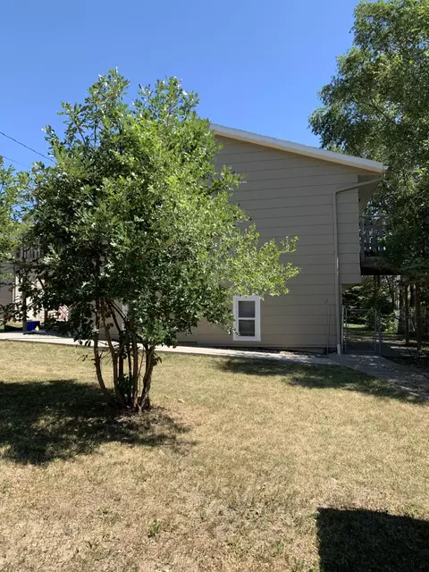 305 6th Ave NE, Mandan, ND 58554 photo 4