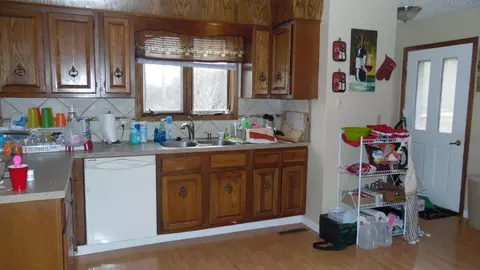 305 6th Ave NE, Mandan, ND 58554 photo 6