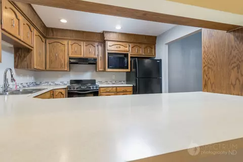 2626 E Divide Ave, Bismarck, ND 58501 photo 11