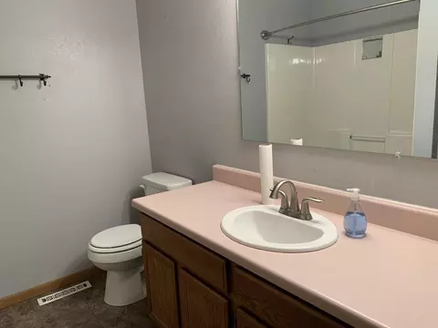 4 Santee Road Rd, Lincoln, ND 58504 photo 8