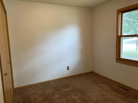 4 Santee Road Rd, Lincoln, ND 58504 photo 11