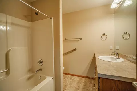 921 Baffin Loop, Bismarck, ND 58503 photo 21