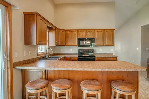 921 Baffin Loop, Bismarck, ND 58503 photo 7