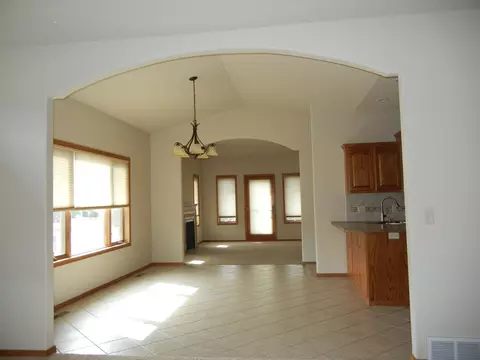3301 Thunderbird Ln, Bismarck, ND 58503 photo 8