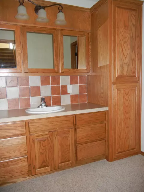 3301 Thunderbird Ln, Bismarck, ND 58503 photo 34