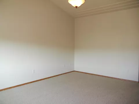 3301 Thunderbird Ln, Bismarck, ND 58503 photo 20