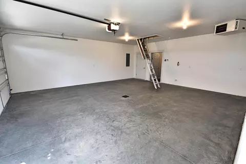 811 Colony Pt, Bismarck, ND 58503 photo 19