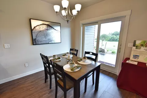 811 Colony Pt, Bismarck, ND 58503 photo 7