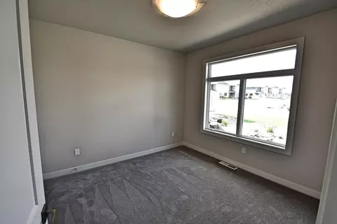 811 Colony Pt, Bismarck, ND 58503 photo 15
