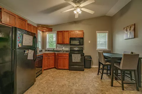 930 E Turnpike Ave, Bismarck, ND 58501 photo 19