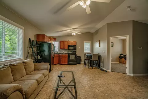 930 E Turnpike Ave, Bismarck, ND 58501 photo 17