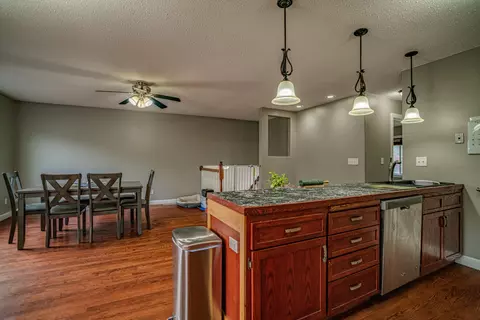 930 E Turnpike Ave, Bismarck, ND 58501 photo 7