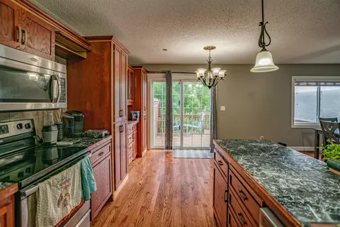 930 E Turnpike Ave, Bismarck, ND 58501 photo 6