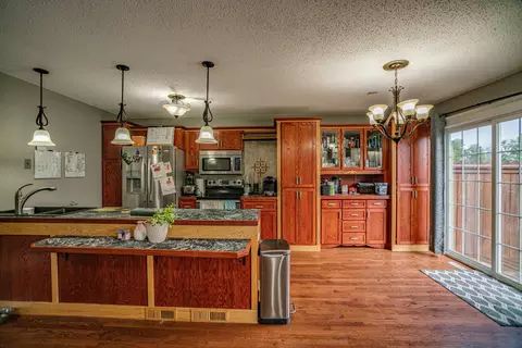 930 E Turnpike Ave, Bismarck, ND 58501 photo 4