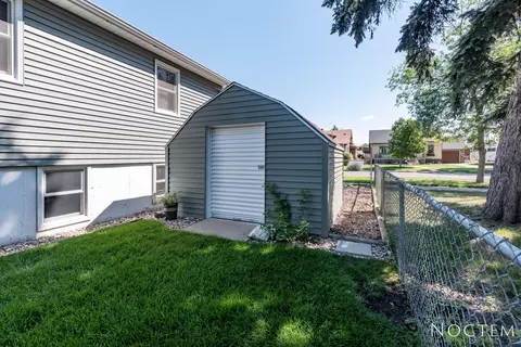 201 3rd St NW, Mandan, ND 58554 photo 28