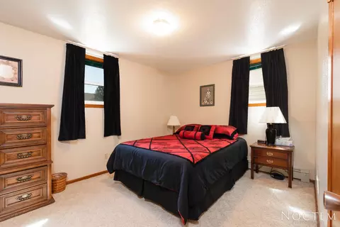 201 3rd St NW, Mandan, ND 58554 photo 21