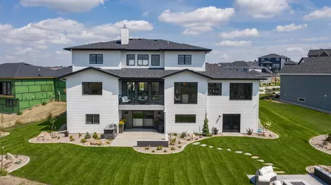 3912 Crest Pl, Bismarck, ND 58503 photo 48