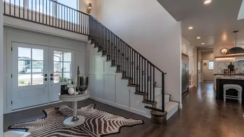 3912 Crest Pl, Bismarck, ND 58503 photo 8