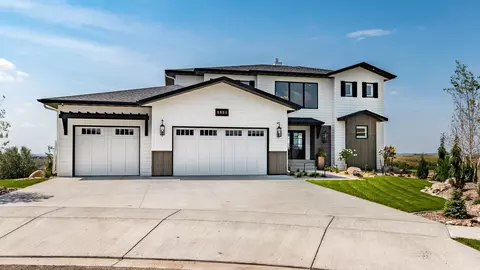 3912 Crest Pl, Bismarck, ND 58503 photo 41