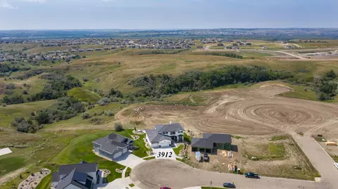 3912 Crest Pl, Bismarck, ND 58503 photo 60