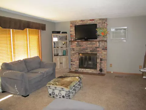 3908 35th Ave NW, Mandan, ND 58554 photo 4