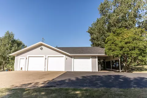 3601 Arrow Ave, Bismarck, ND 58504 photo 6