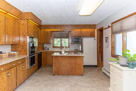 3601 Arrow Ave, Bismarck, ND 58504 photo 8