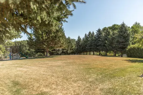 1100 Whitman Rd SE, Mandan, ND 58554 photo 17