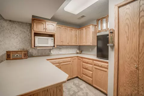 1638 S 3rd St, Bismarck, ND 58504 photo 30